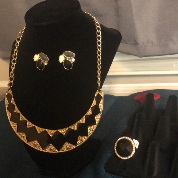 Fashion gold jewelry set - Picture 3 of 7